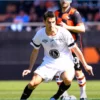 Yoann Gourcuff Vuelve al Moustoir en el Partido de Gala del Centenario del FC Lorient