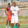 Benni McCarthy, seleccionador de Kenia, busca reclutar al delantero Maina del 1. FC Colonia