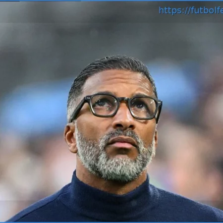 Habib Beye (OM) busca que su equipo muestre una mejor cara con el balón en el partido contra el Mónaco