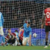 Politano anota el 1-0 para el Napoli contra el Milan en el minuto 79