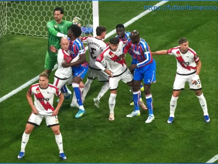 Crystal Palace domina al luchador Rayo Vallecano y se corona en la Conference League
