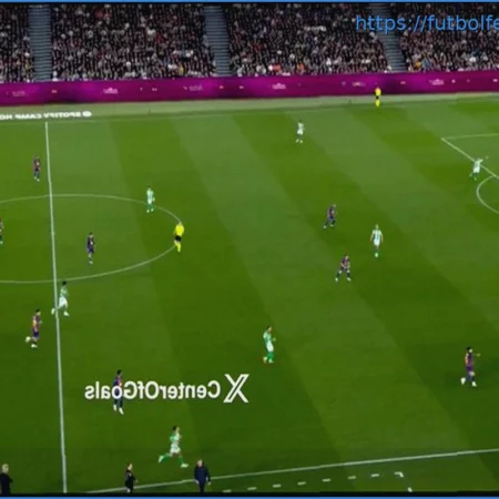 VIDEO: Raphinha anota dos veces para el Barcelona antes de que Isco responda para el Real Betis