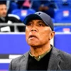 Alors que le flou règne autour de son avenir, Antoine Kombouaré annonce sa présence pour la rentrée du Paris FC : « Je serai à la reprise mercredi »