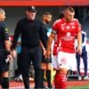 El capitán de Brest, Brendan Chardonnet, sobre la desaparición del entrenador Éric Roy: «Es un shock para todos»