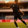 Grimaldo dice s&iacute; al Atl&eacute;tico; la oferta de 25M&euro; pone a prueba al Leverkusen