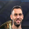 De Vrij e il Panathinaikos sono pronti a stringersi la mano. I dettagli sul contratto