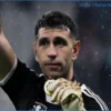 Il Dibu Martinez e quell’ostacolo costante. Cosa frena le italiane (non solo l’Inter)