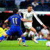 Tres jugadores del Real Madrid reciben premios de la Champions League