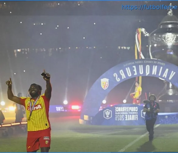 Allan Saint-Maximin oficializa su salida del RC Lens: «No fue una decisión fácil de tomar»