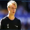 Lucas Bergvall: El Centrocampista del Tottenham Explora Opciones Fuera del Club